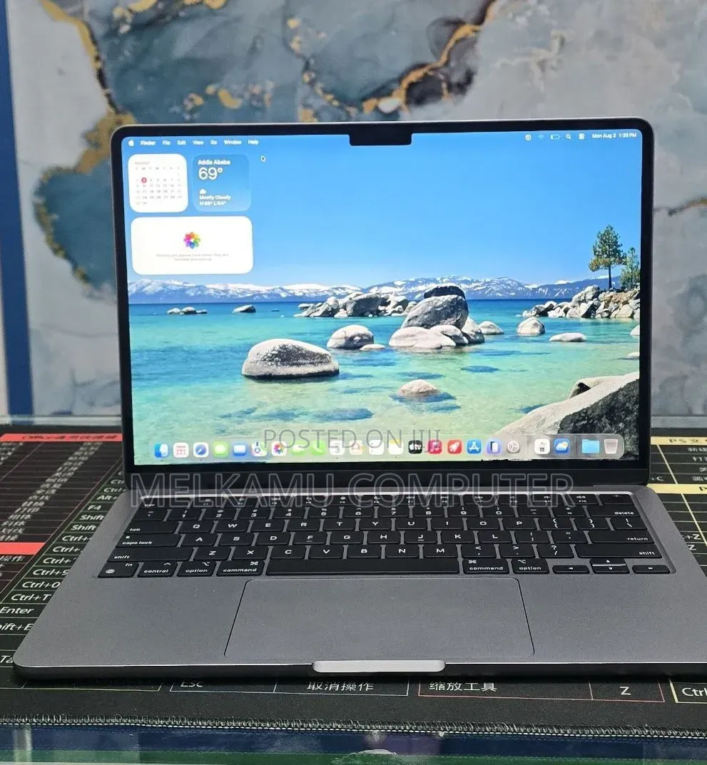 New Laptop Apple MacBook Air 2022 M2 16GB Apple M2 SSD 512GB