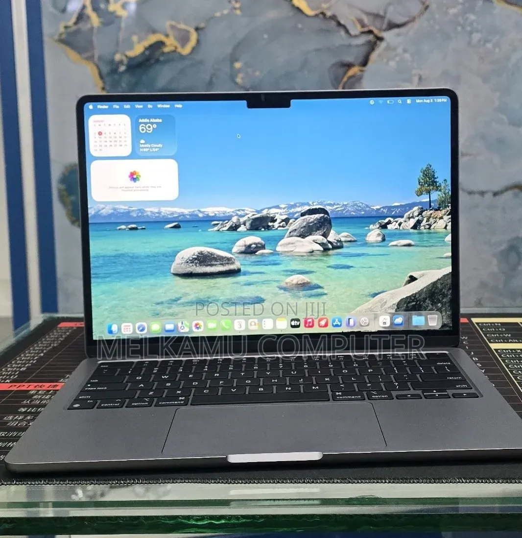 New Laptop Apple MacBook Air 2022 M2 16GB Apple M2 SSD 512GB