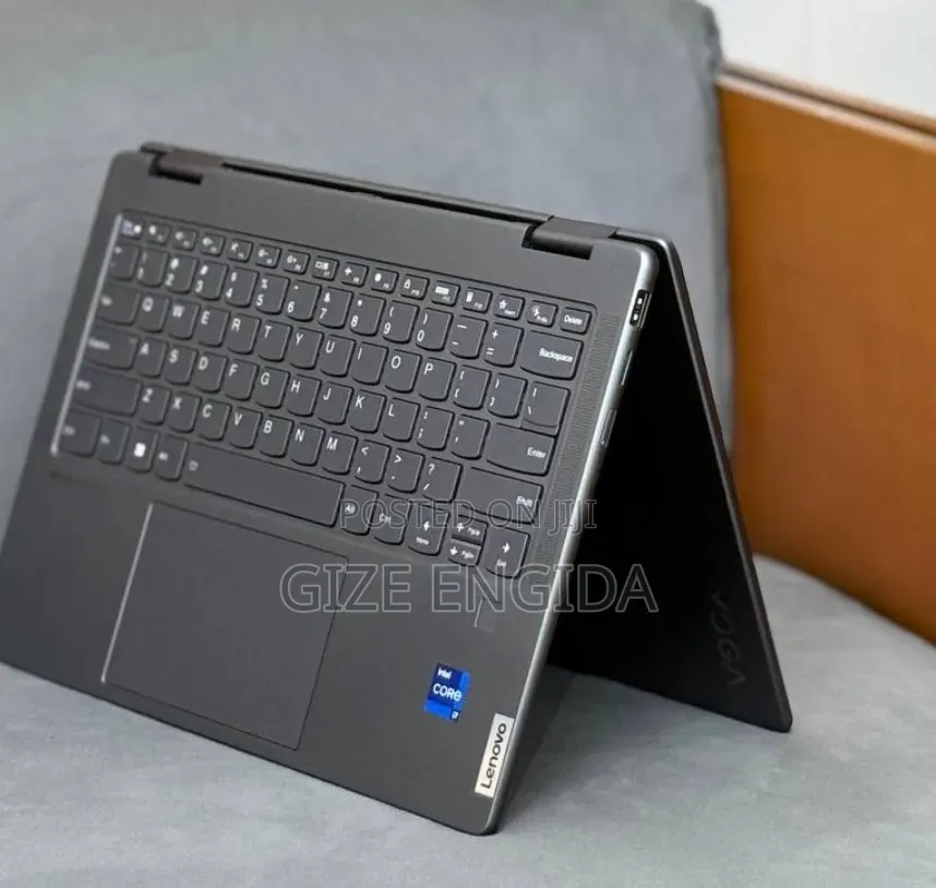 New Laptop Lenovo Yoga 7i 16GB Intel Core i7 SSD 512GB