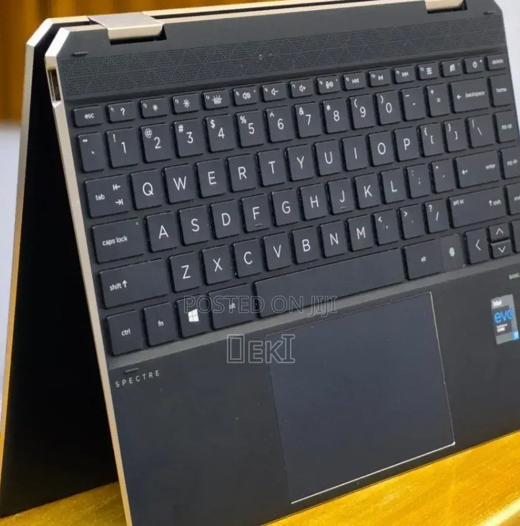 New Laptop HP Spectre X360 16GB Intel Core i7 SSD 512GB
