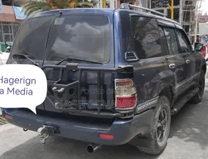 Toyota Land Cruiser 2006 Blue