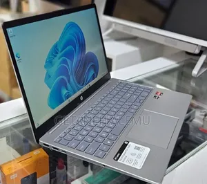 New Laptop HP Stream Notebook 16GB AMD Ryzen 5 SSD 256GB