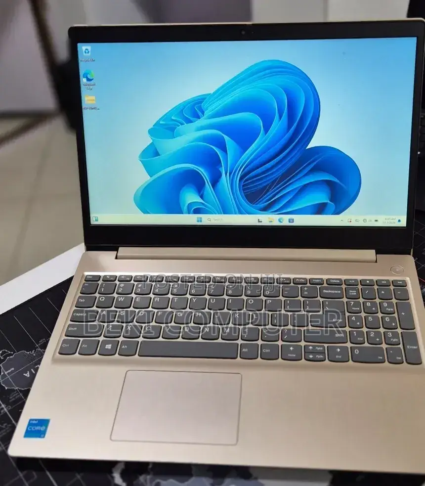 New Laptop Lenovo IdeaPad 1 8GB Intel Core i3 SSD 256GB
