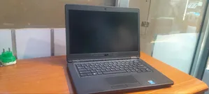 Laptop Dell Latitude 5450 8GB Intel Core i5 SSD 256GB