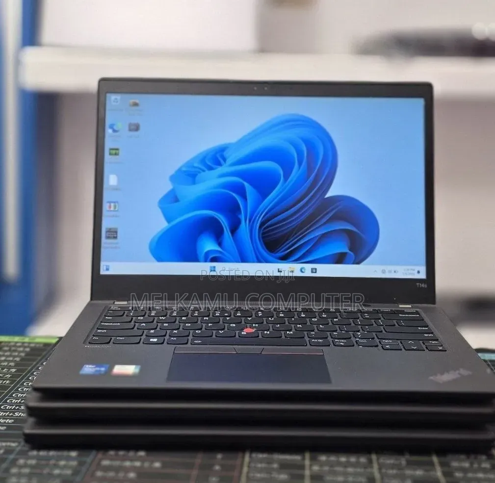 New Laptop Lenovo ThinkPad T14 16GB Intel Core i5 SSD 512GB