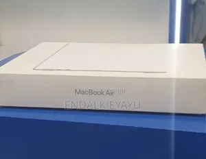 New Laptop Apple MacBook Air 16GB Apple M4 SSD 512GB