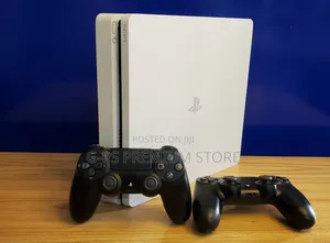 . Sony PS4 Slim Jailbreak With 2 Original Joysticks Games