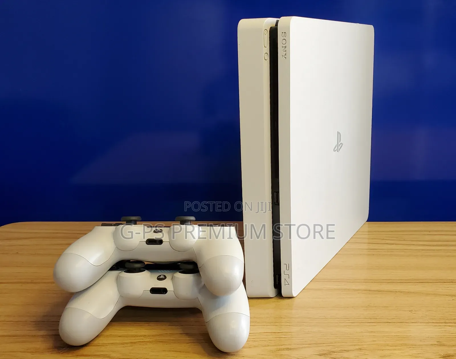 . Sony PS4 Slim Jailbreak With 2 Original Joysticks Games