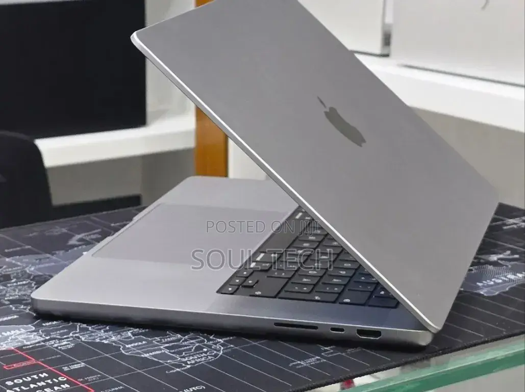 New Laptop Apple MacBook Pro 2021 M1 Max 64GB Apple M1 Max SSD 1T