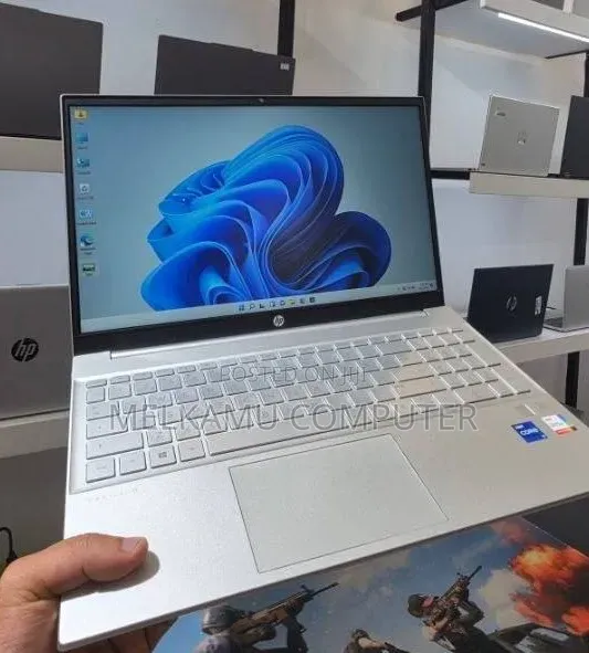 New Laptop HP Pavilion 15 16GB Intel Core i7 SSD 512GB