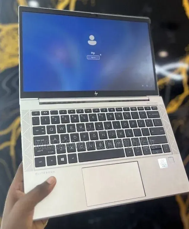 New Laptop HP EliteBook 830 G7 8GB Intel Core i5 SSD 512GB
