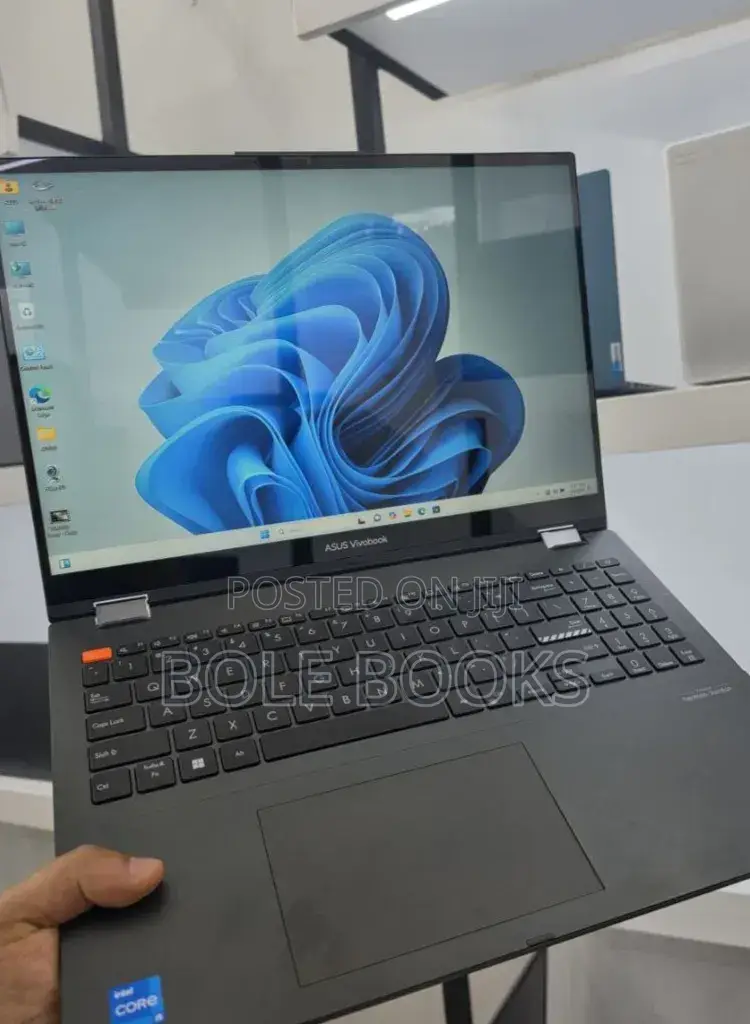 New Laptop Asus VivoBook 15 X505BA 16GB Intel Core i5 SSD 512GB