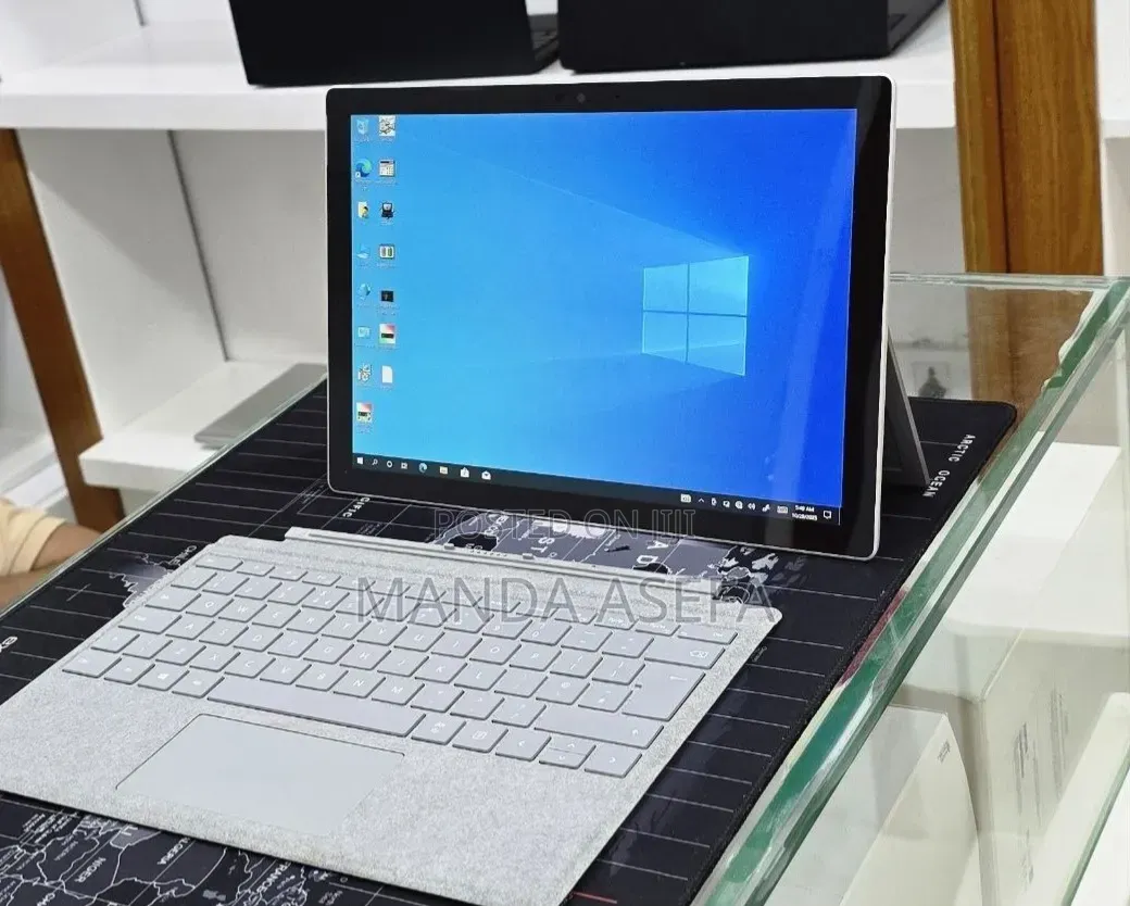New Laptop Microsoft Surface Pro 6 8GB Intel Core i5 SSD 256GB