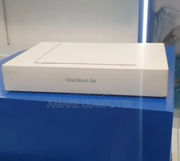 New Laptop Apple MacBook Air 2025 M4 16GB Apple M4 SSD 512GB