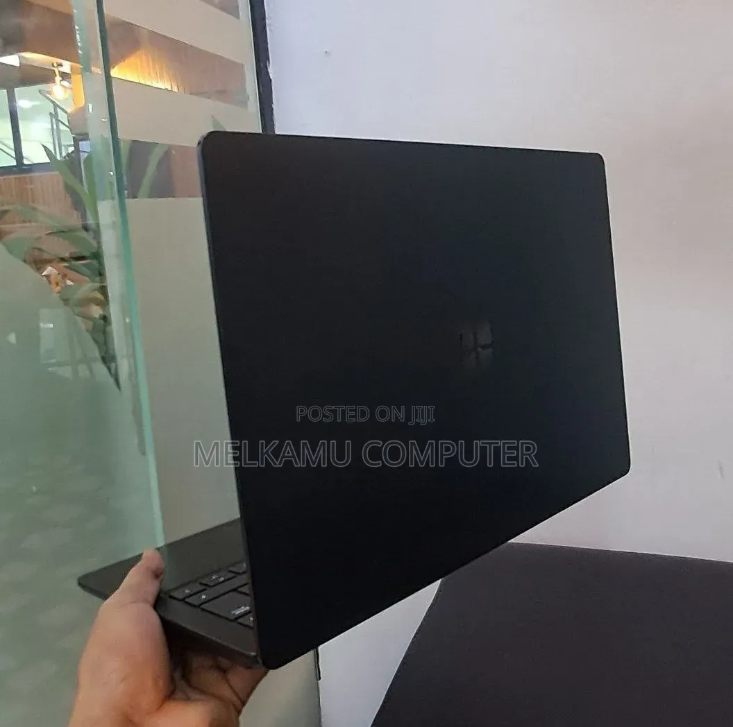 New Laptop Microsoft Surface Laptop 5 16GB Intel Core i7 SSD 512GB