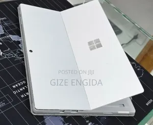 New Laptop Microsoft Surface Pro 6 8GB Intel Core i5 SSD 256GB
