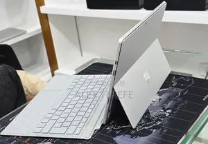 New Laptop Microsoft Surface Pro 6 8GB Intel Core i5 SSD 256GB