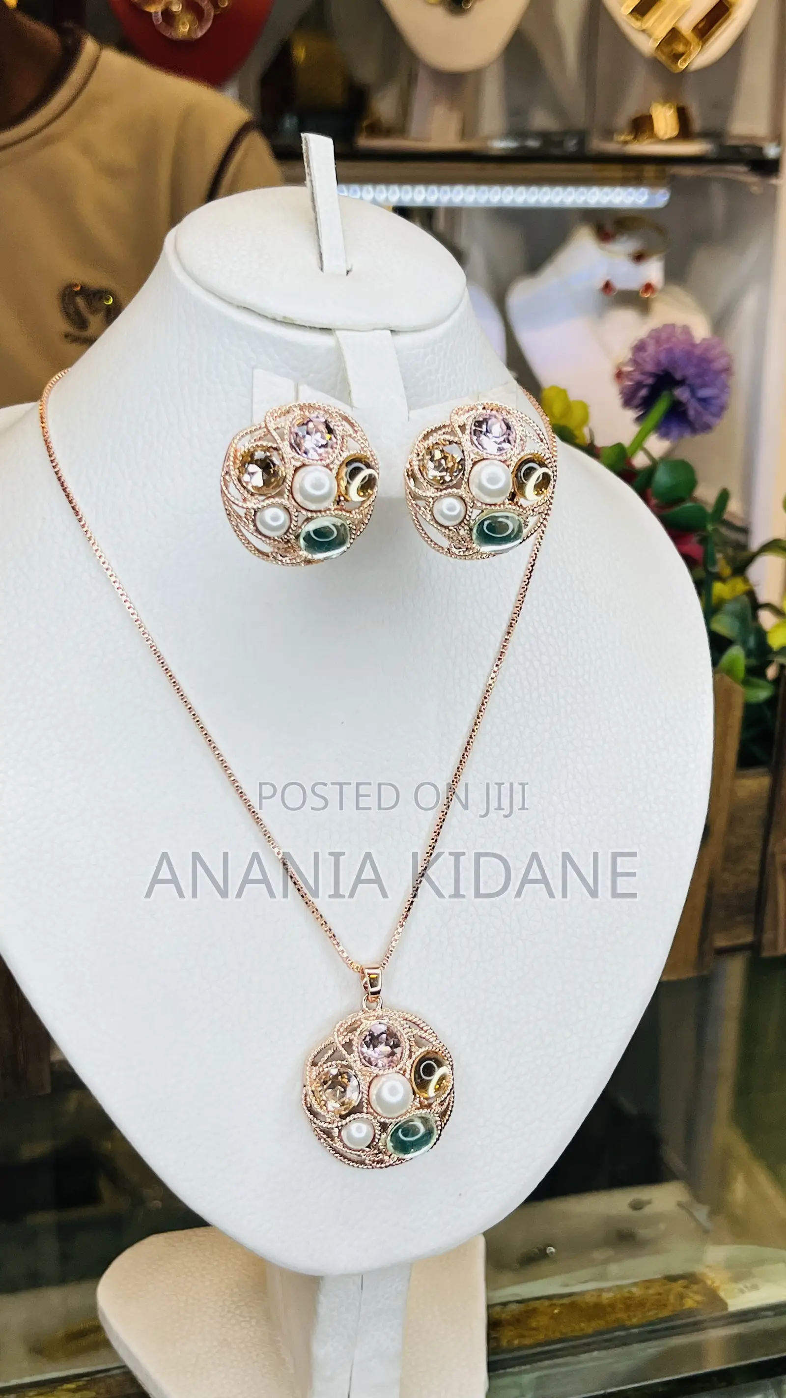 Queens Jewelry