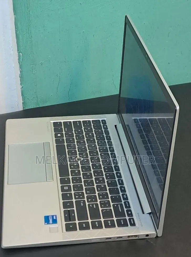 New Laptop HP EliteBook 840 G8 16GB Intel Core i5 SSD 512GB