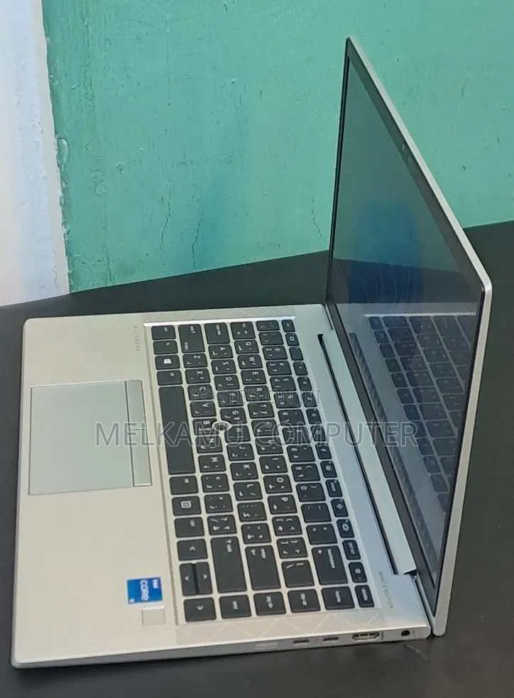 New Laptop HP EliteBook 840 G8 16GB Intel Core i5 SSD 512GB