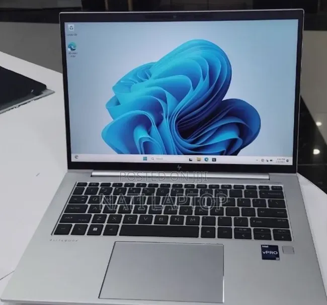 New Laptop HP EliteBook 840 G10 16GB Intel Core i7 SSD 512GB
