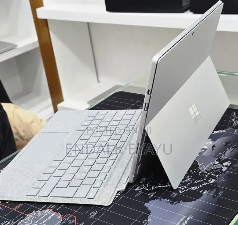 New Laptop Microsoft Surface Pro 6 8GB Intel Core i5 SSD 256GB