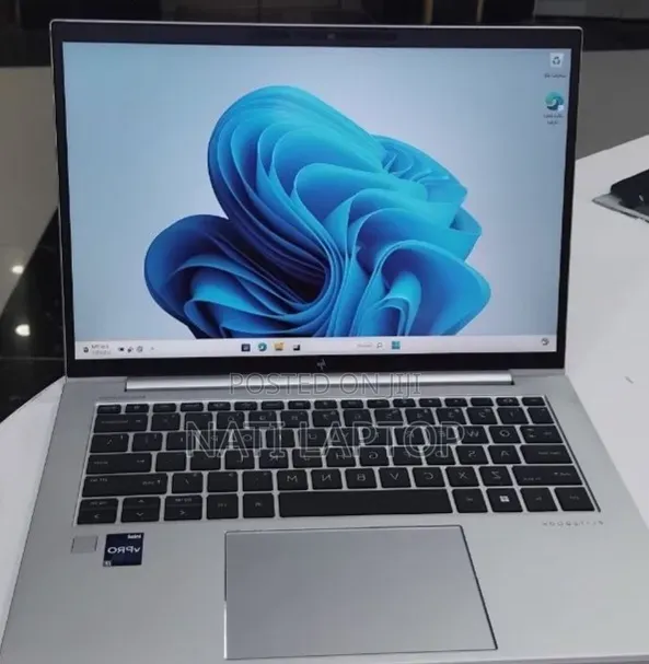 New Laptop HP EliteBook 840 G10 16GB Intel Core i7 SSD 512GB