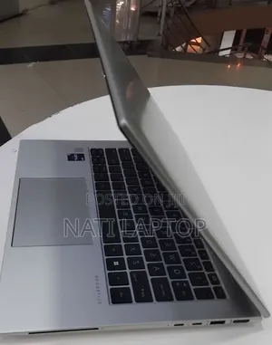 New Laptop HP EliteBook 840 G10 16GB Intel Core i7 SSD 512GB