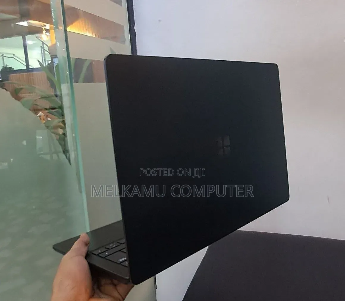 New Laptop Microsoft Surface Laptop 5 16GB Intel Core i7 SSD 512GB