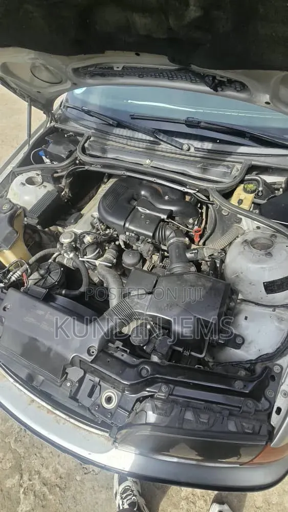 BMW 318i 2001 Silver