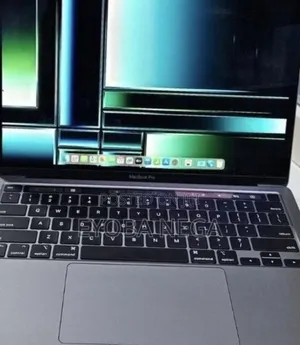 Laptop Apple MacBook Pro 2022 M2 8GB Apple M2 SSD 256GB