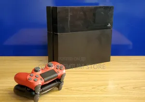 PlayStation 4 Fat | 2 Original Joysticks | 5 Games
‎