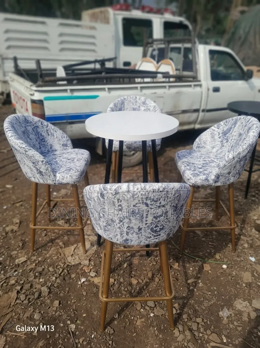 Dining BAR LOUNGE CHAIRS Table
