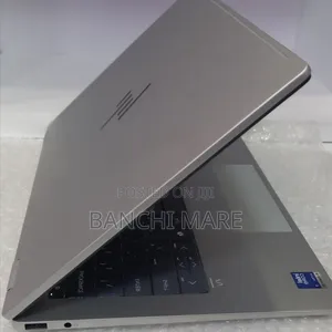 New Laptop HP OmniBook X Flip 14" 16GB Intel Core Ultra 7 SSD 1T