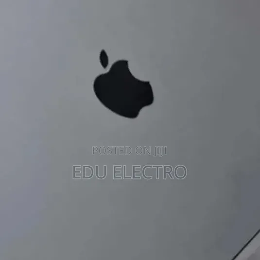New Laptop Apple MacBook Pro 2021 M1 32GB Apple M1 Pro SSD 512GB