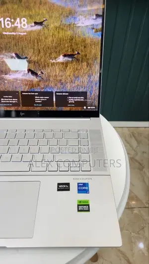 New Laptop HP Envy 15 12GB Intel Core i7 SSD 512GB
