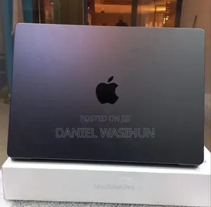 New Laptop Apple MacBook Pro 2025 M5 16GB Apple M5 Pro SSD 512GB