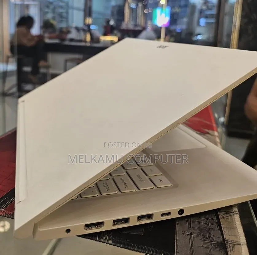 New Laptop Acer Conceptd 7 16GB Intel Core i7 SSD 512GB