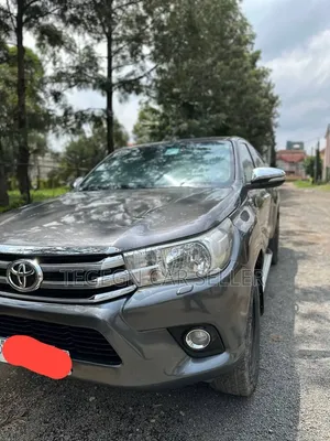 Toyota Hilux 2017 Gray