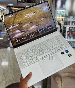 New Laptop HP Envy 15 12GB Intel Core i7 SSD 512GB