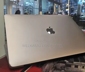 New Laptop Apple MacBook Pro 2021 M1 16GB Apple M1 SSD 256GB