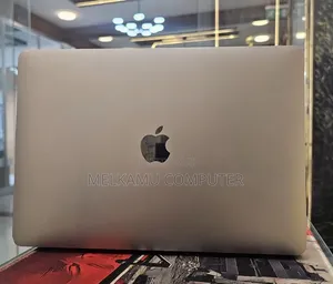 New Laptop Apple MacBook Pro 2021 M1 16GB Apple M1 SSD 256GB