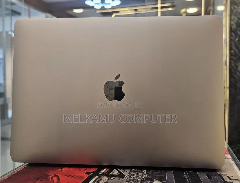 New Laptop Apple MacBook Pro 2021 M1 16GB Apple M1 SSD 256GB