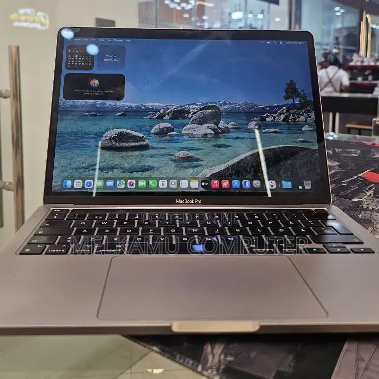 New Laptop Apple MacBook Pro 2021 M1 16GB Apple M1 SSD 256GB