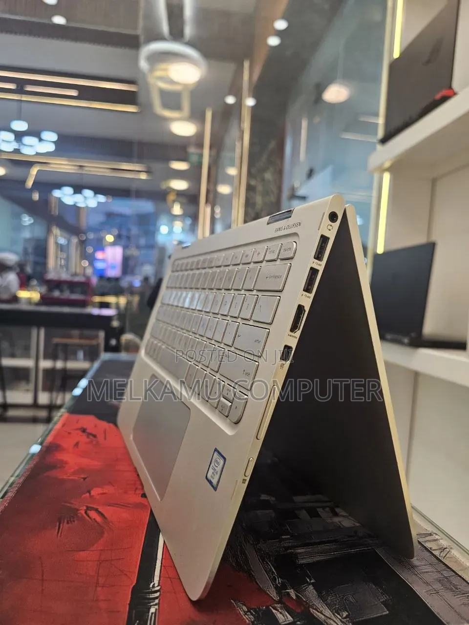 New Laptop HP Spectre X360 8GB Intel Core i5 SSD 256GB