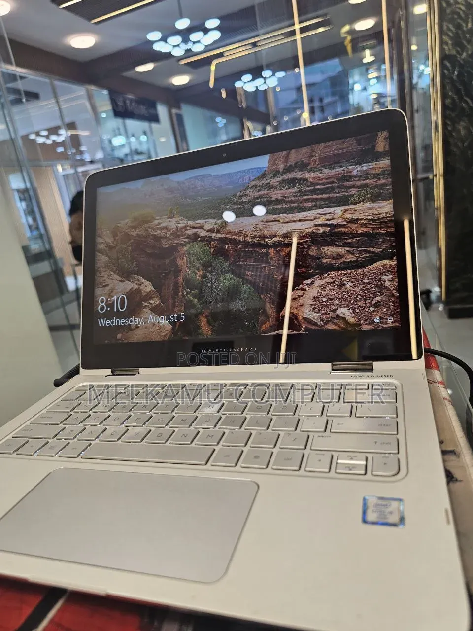 New Laptop HP Spectre X360 8GB Intel Core i5 SSD 256GB