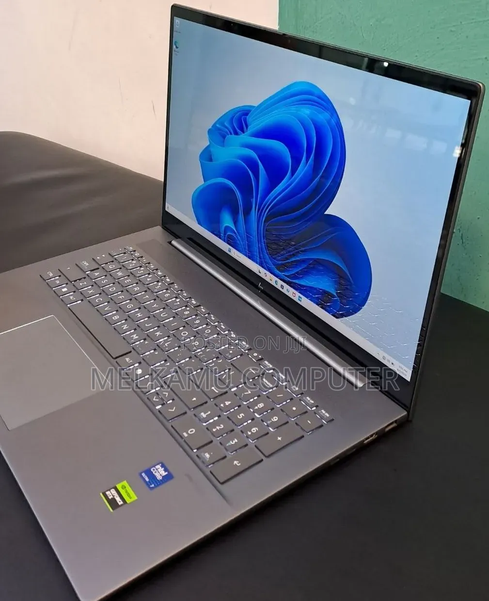 New Laptop HP Envy 17 16GB Intel Core Ultra 7 SSD 1T