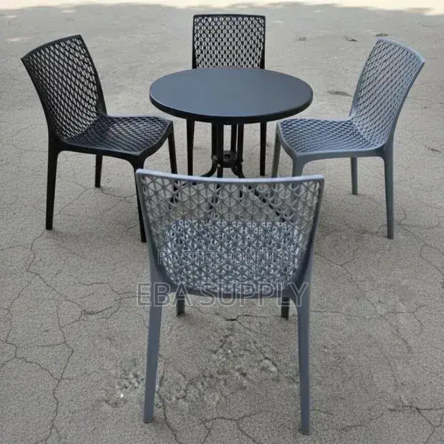 Cafe and Restaurant Plastic Chair