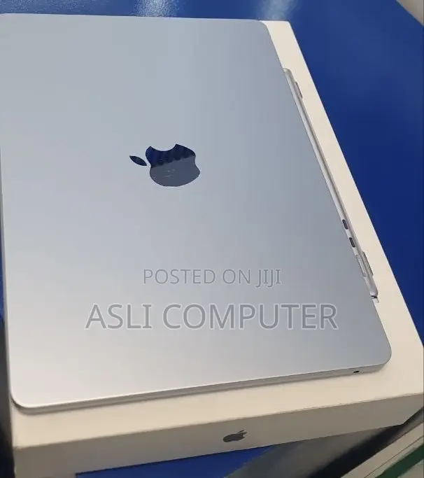 New Laptop Apple MacBook Air 2025 M4 16GB Apple M4 SSD 512GB