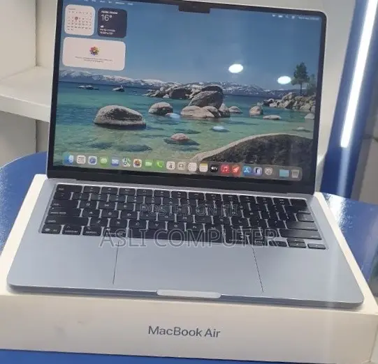 New Laptop Apple MacBook Air 2025 M4 16GB Apple M4 SSD 512GB